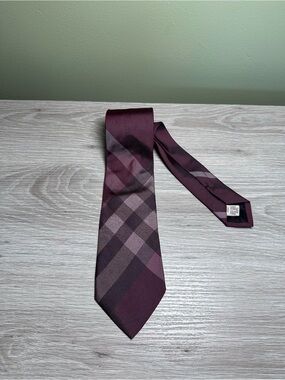 Burberry London Nova Check Silk Tie Burgundy Wine Red 58.5x3” Classic